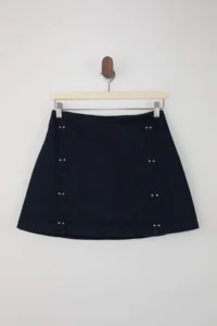 TRENDYOLMiLLA Dark Blue Accessory/Trok Detailed 100% Cotton Denim Shorts Skirt - Image 5