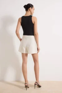 TRENDYOLMiLLA Off White Mini Basic Material Shorts & Bermuda - Image 4