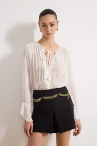 TRENDYOLMiLLA Black Mini Chain Belt Detailed Shorts & Bermuda