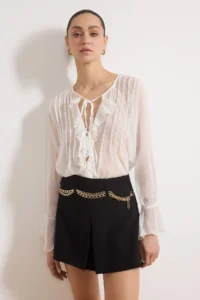 TRENDYOLMiLLA Black Mini Chain Belt Detailed Shorts & Bermuda - Image 2