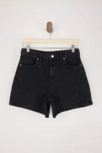 TRENDYOLMİLLA Black High Waist 100% Cotton denim Bermuda