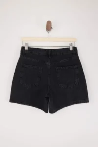 TRENDYOLMİLLA Black High Waist 100% Cotton denim Bermuda - Image 2