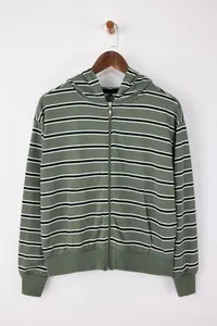 TRENDYOLMİLLA Green Striped Regular/Normal Pattern Hooded Zippered Thin Knitting Sweatshirt - Image 5