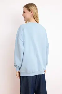 TRENDYOLMİLLA Light Blue Regular/Normal Pattern Long Sleeve 3 Yarn Unbrushed Knitting Sweatshirt - Image 4