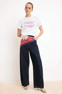 TRENDYOLMİLLA Ecru Slogan Regular/Normal Pattern Short Sleeve Tok 100% Cotton Knitting T-Shirt - Image 2