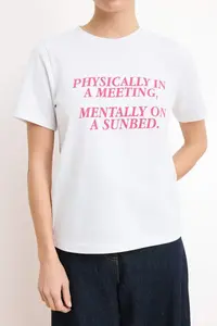 TRENDYOLMİLLA Ecru Slogan Regular/Normal Pattern Short Sleeve Tok 100% Cotton Knitting T-Shirt - Image 3