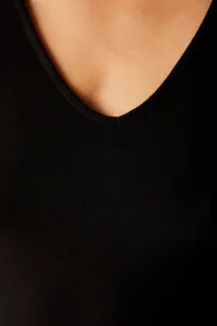 Penti Black V-neck Soft Material Sleeveless Top - Image 3
