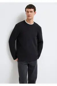 Mavi Long Sleeve Black Basic T-Shirt Regular Fit / Normal Cut 0611925-900 - Image 2
