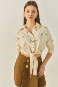 Bianco Lucci Women's Daisy Embroidered Tie Detailed Short Viscose Shirt MG6282 - Image 3