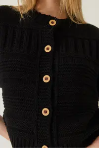 Bianco Lucci Women buttoned Patterned Knitwear Cardigan - Image 5