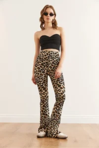 Olalook Women's Leopard Stone Flare Leg Ribbed Leggings - Image 2