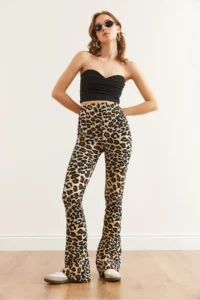 Olalook Women's Leopard Stone Flare Leg Ribbed Leggings - Image 3