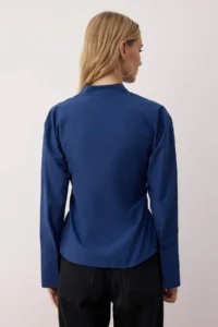 TRENDYOLMİLLA Navy Blue Belted Front snaps Adjustable Shirt - Image 4