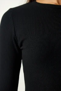 Happiness İstanbul Women's Black Mini Slit Ribbed Knitted Dress - Image 4