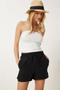 Happiness İstanbul Women Black with pocket Mini Knitting Shorts - Image 3
