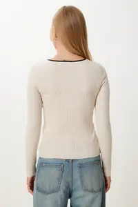 Happiness İstanbul Women's Beige Contrast Striped Tied Knitwear Cardigan - Image 3
