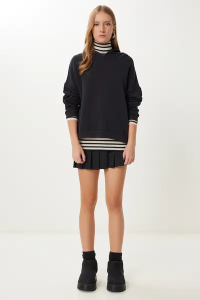 UB00456-BLACK_1