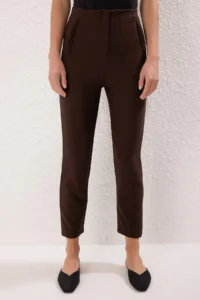 TRENDYOLMİLLA Dark Brown Cigarette Pattern Pensli High Waist Bilek Size Weaving Material  Pants - Image 3