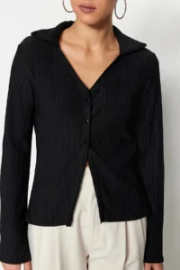 TRENDYOLMİLLA Black pleated and buttoned Flare/Spanish Arm Knitting Shirt - Image 3
