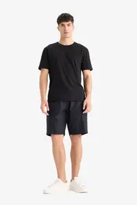 DeFacto 100% Cotton New Regular Fit Crew Neck Basic Plain Short Sleeve Black T-Shirt V7699az25sp - Image 2