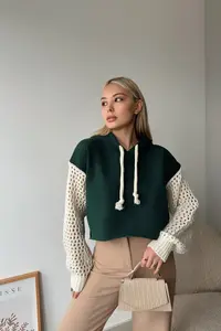 Trend Alaçatı Stili Dark Green Hooded Mesh Knitted Sleeve Lace Crop Sweatshirt