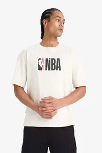 DeFacto NBA Wordmark Oversize Wide Fit Crew Neck Short Sleeve T-Shirt - Image 3