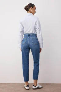 TRENDYOLMİLLA Light Blue High Waist Mom 100% Cotton Non-Stretch jeans - Image 5