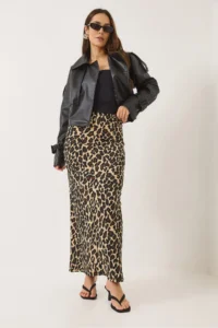 Bianco Lucci Women's Leopard Patterned Long Pencil Skirt with Elastic Waist 0258 - Image 3