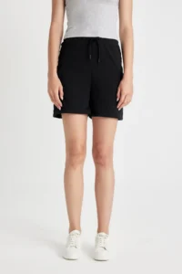 DeFacto Regular Fit Plain Hem Shorts - Image 4