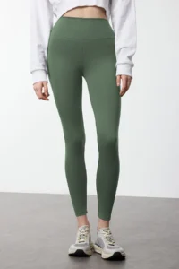 TRENDYOLMİLLA Khaki Soft Brushed Material Reflector Print Detailed Full Size Knitting Sports Leggings - Image 4