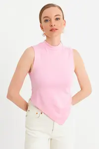 Cool & Sexy Women Pink Sleeveless Crop Blouse - Image 4
