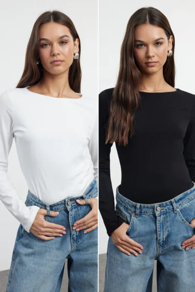 TRENDYOLMİLLA Black-Ecru 2 Sets Package Boat Neck Fitted/Body-Sitting Knitting Blouse