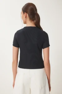 Happiness İstanbul Women's Black Heart Embroidered Corduroy Knitted T-Shirt - Image 5