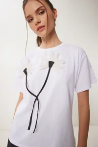 Happiness İstanbul Women's White Flower Embroidered Cotton Knitted T-Shirt - Image 2