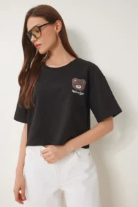 Happiness İstanbul Women's Black Teddy Bear Crest Crop Knitted T-Shirt - Image 2