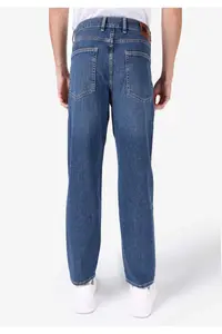Colin's Loose Straight Fit Mid Waist Straight Leg Men's Indigo Jeans Pants - Image 2