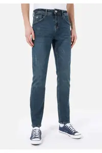 Colin's Straight Fit Low Waist Straight Leg Men's Indigo Jean Trousers - Image 4
