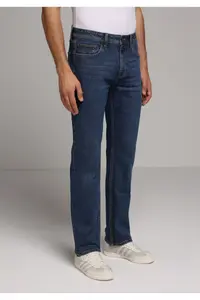 Colin's Regular Fit Mid Waist Straight Leg Men's Indigo Jeans Trousers - Image 4