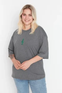 Trendyol Curve Anthracite Wide Pattern Embroidery Detailed Knitting Plus Size T-Shirt - Image 2