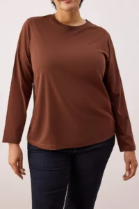 Trendyol Curve Brown 100% Cotton Long Sleeve Crew Neck Regular Basic Knitting Plus Size T-Shirt - Image 3