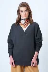 Trend Alaçatı Stili Women's anthracite V-Neck Double Breasted Oversized Sweatshirt ALC-X14555 - Image 2