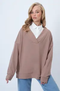 Trend Alaçatı Stili Women's Biscuit V-Neck Double Breasted Oversized Sweatshirt ALC-X14555 - Image 4