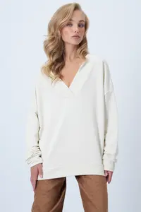 Trend Alaçatı Stili Women's Ecru V-Neck Double Breasted Oversized Sweatshirt ALC-X14555 - Image 4