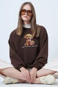 Trend Alaçatı Stili Women's Brown Front Printed Oversized Cotton Sweatshirt ALC-X14651