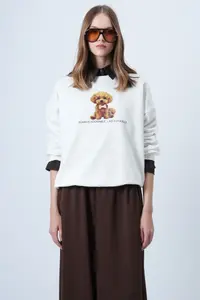 Trend Alaçatı Stili Women's Ecru Front Printed Oversized Cotton Sweatshirt ALC-X14651 - Image 3