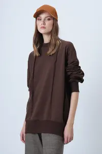Trend Alaçatı Stili Women's Brown Stitching Detailed Oversized Design Sweatshirt ALC-X14662 - Image 4