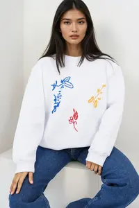 Trend Alaçatı Stili Women's White Crew Neck Padded Front Embroidered Sweatshirt ALC-X141000 - Image 2