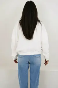 Trend Alaçatı Stili White Kabartma Printed Oversized Sweatshirt - Image 4