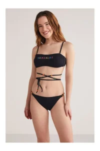 Kom  Bikini - Image 2