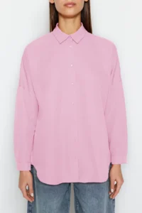 TRENDYOLMİLLA Pink Cotton Oversized Wide Pattern Weaving Shirt - Image 9
